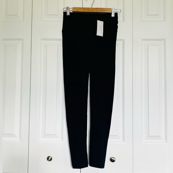 Astoria LUXE Scrunch Bow Legging - Black- Size L - Picture 2 of 6